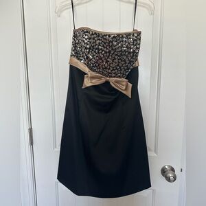 Jessica McClintock Black and Gold Formal Dress
